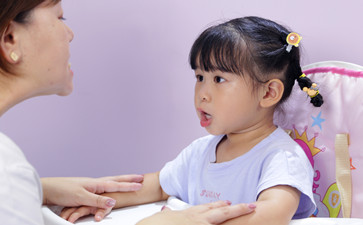 武漢漢口哪里有小孩語言訓練班？